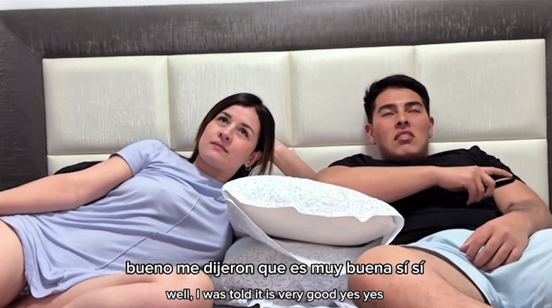 Sweetfantasy131: 이복 누이와 함께 영화를 보고 쪼이는 질에 사정할 때까지 존나게 섹스하게 돼