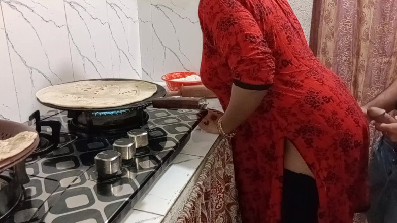 QueenbeautyQB: Indian Step Mom Sex Video in the Kitchen