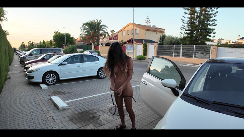 DaringKiara: Ho appena scivolato fuori dai miei vestiti