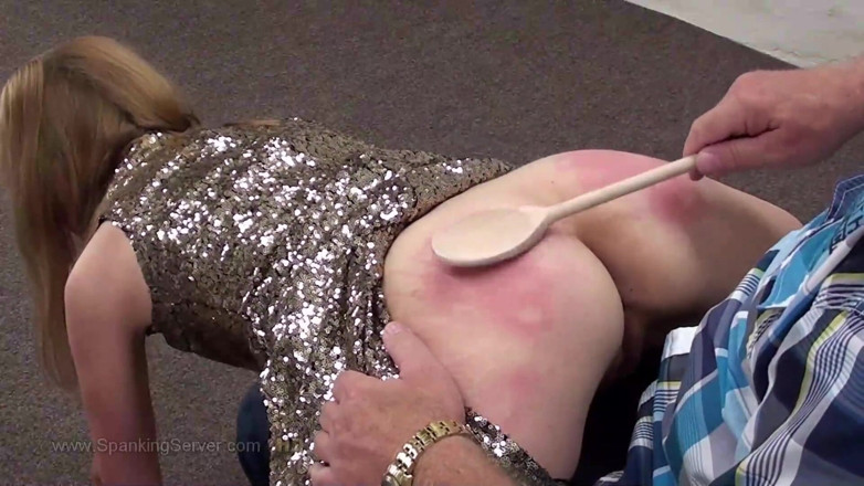 Spanking Server: Luca Bella punishment