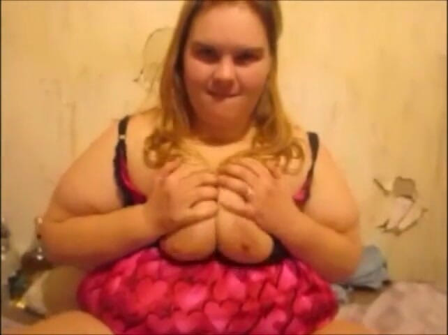 Fat Goddes: Paffuta milf viene scopata per un orgasmo incredibile e creampie