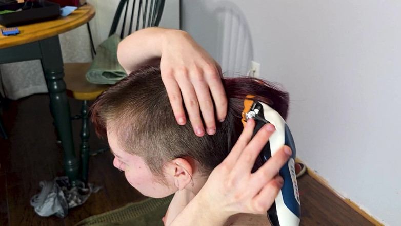 Vibra King Video: Goth Punk Shaves Her Head
