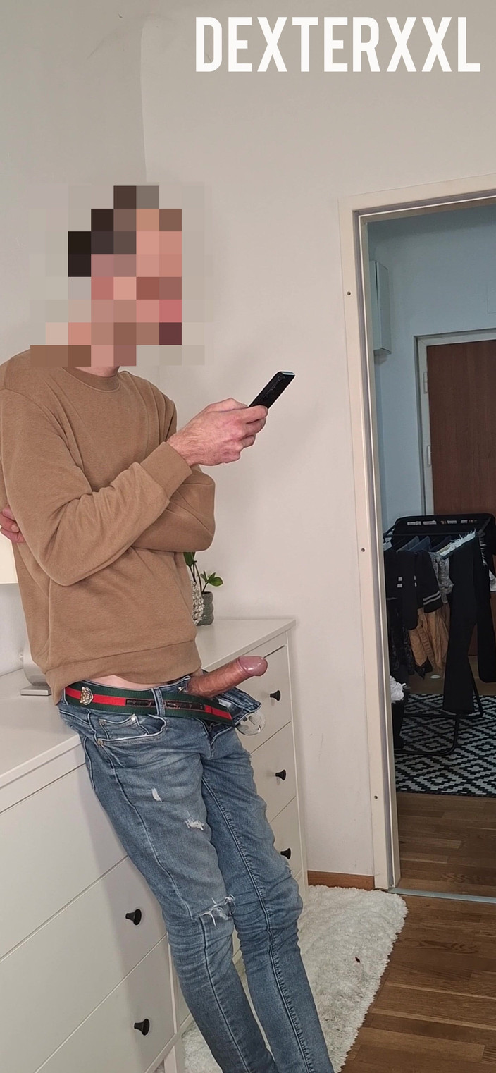 Dexterxxlfun: Großer schwanz, sexy dünner typ. Werde von stiefvater, molligem arsch...