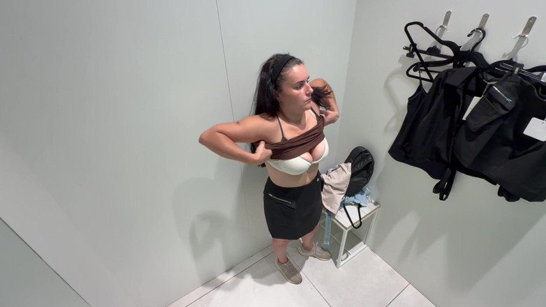 Axel Dan: Mature Woman Trying on Clothes