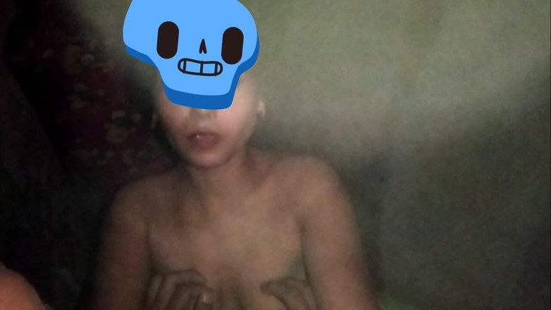 hotsimran70: 큰 젖탱이의 마을 바비