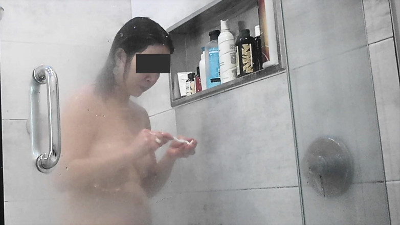 Erin and Andy: Epicki azjatyckie dojrzałe długie sutki - POV Real Pee Moment + Wet...