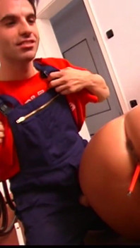 Anal Technical Problems for This Blonde