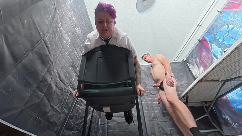 The Izars: 教師の汚いふしだらな女が硬くなってしまう