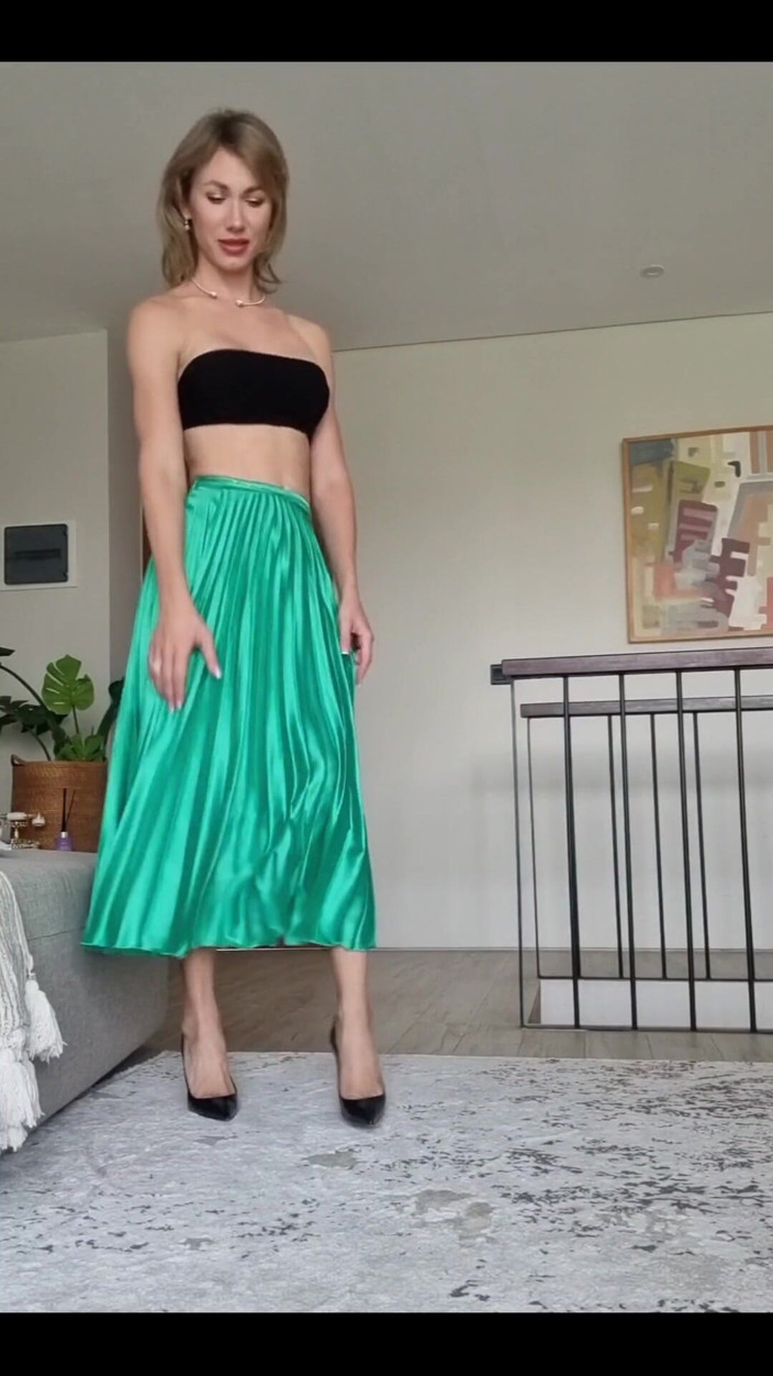 Angel The Dreamgirl: Flashing My White Tiny Thong in Front of You