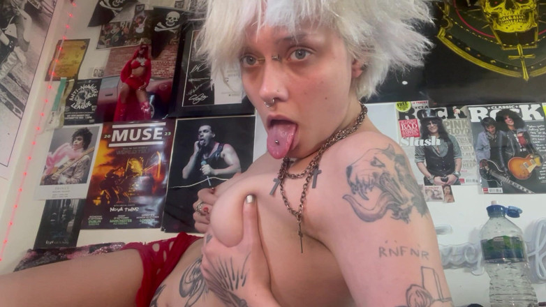 Glitterqueen1999: Mondtour gothic meisje geen make-up