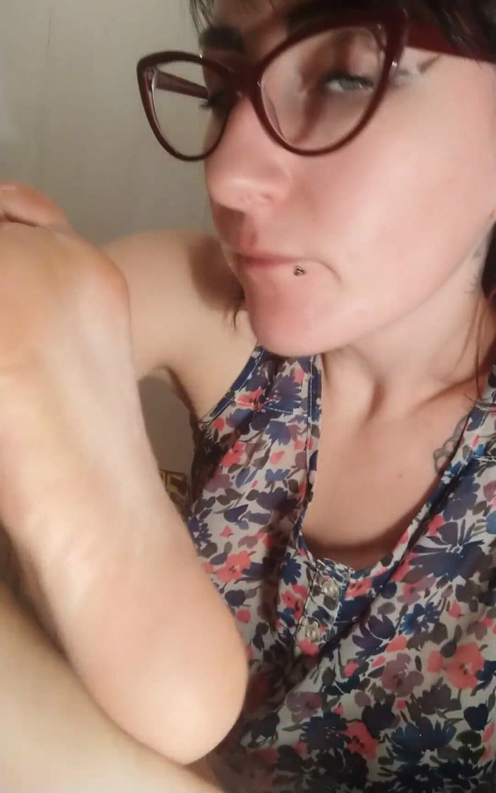 HellENXxOo: Extrémní nedbalé nohy