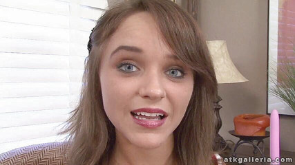 ATKIngdom Fans: Teen makes herself cum
