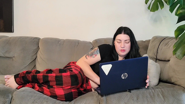 Julia Ryan: 숨바꼭