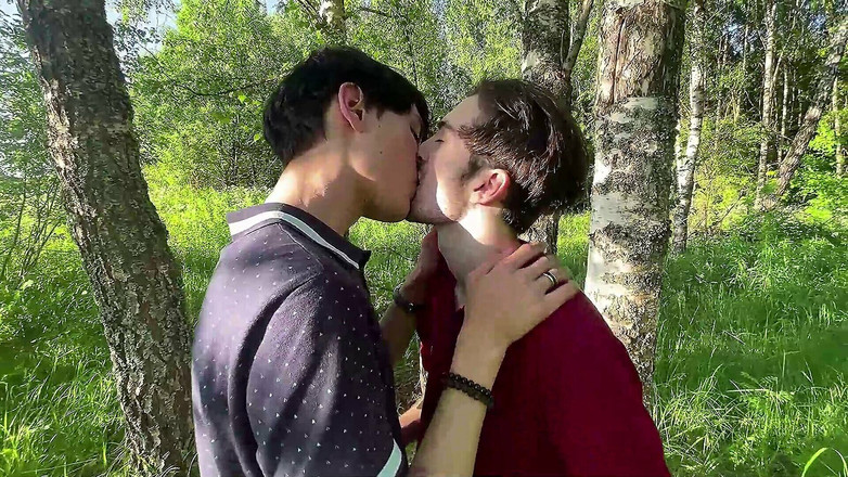 Maksim Lopukhov: 숲속의 펠라