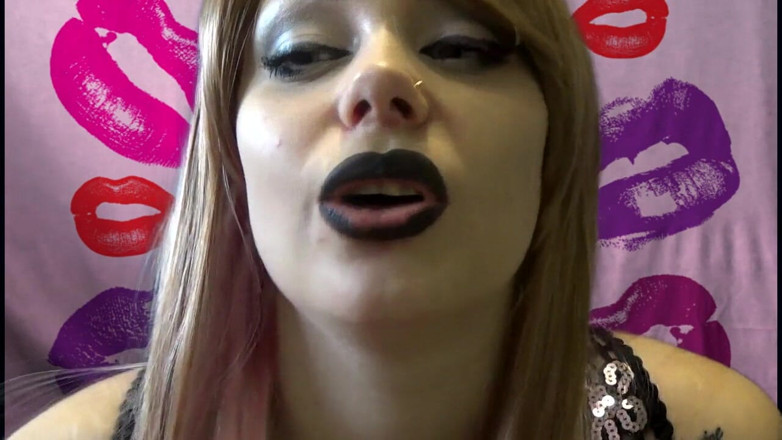Goddess Misha Goldy: Cum while you are french kissing with me