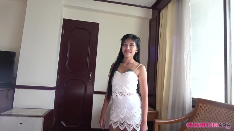 Creampie In Asia: Her butt was great! So sexy! I shot half outside...