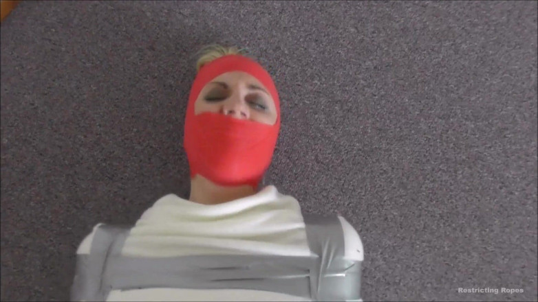 Restricting Ropes: Fully wrapped up in tape
