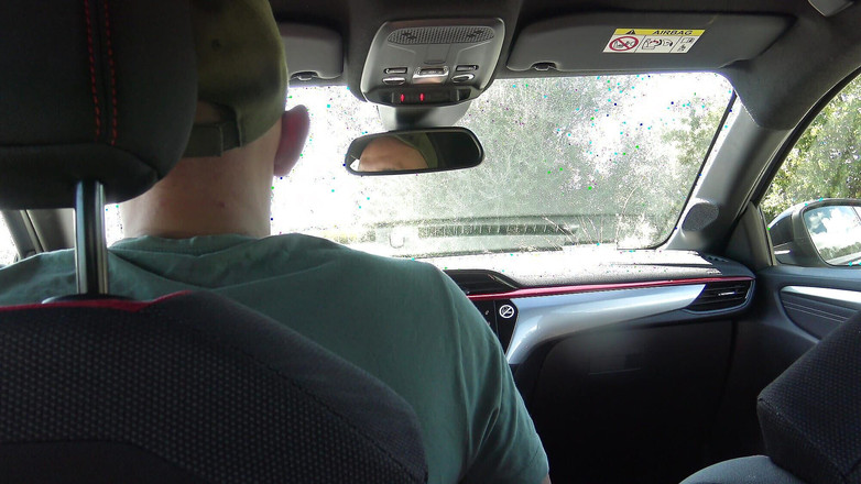 Souzan Halabi: Молода алжирська дівчина втекла від чоловіка-пасинка і хоче трахнути водія таксі