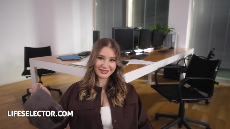 LifeSelector: La piccola ragazza amalia davis prende una dura lezione per...