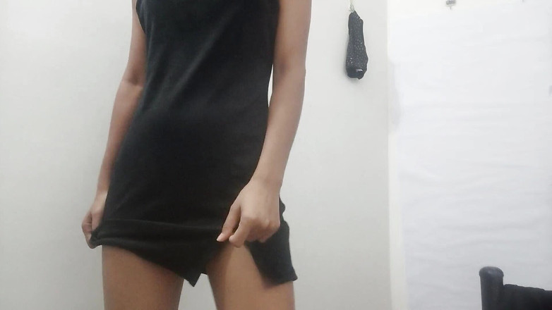 desigirl93: かわいい小柄なインドの女の子