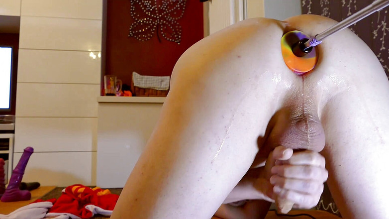 Mike Essex: Bere spockovo péro robertek hluboko do zadku na šukacím stroji