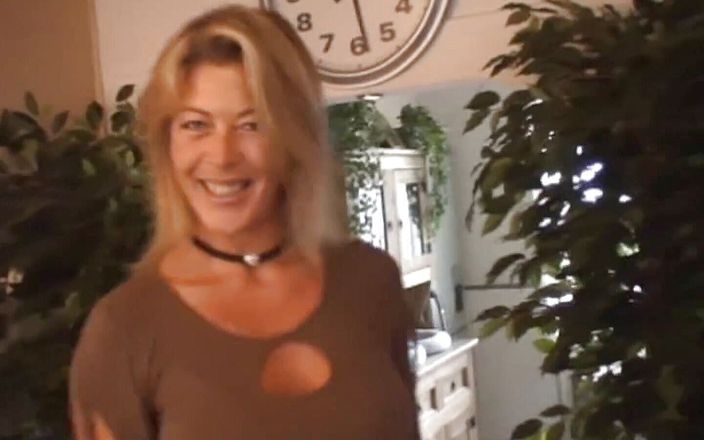 German Amateur: Pierced busty MILF gets screwed at casting