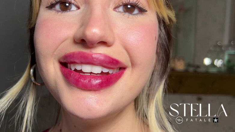 Stellafatale: Raspberry - Lip Trembling Red Lipstick - Slow Motion