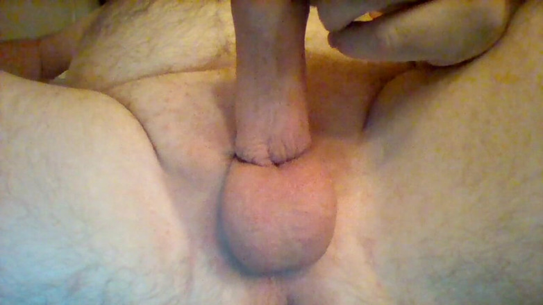 Pellefnatt: Lying and playing with my cock