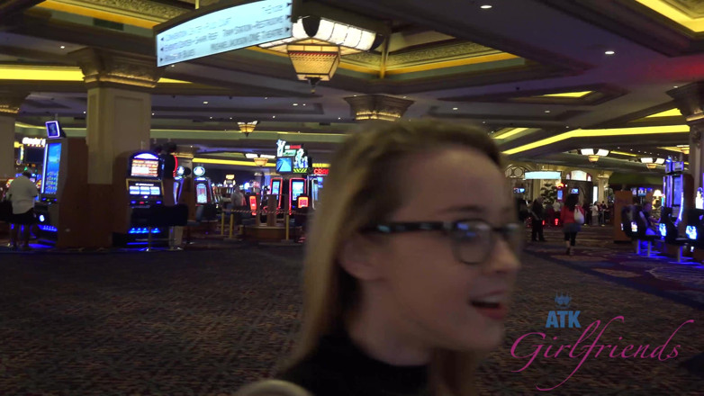 ATK Fans (Girlfriends): Virtueller urlaub in las vegas mit alexia gold teil 1