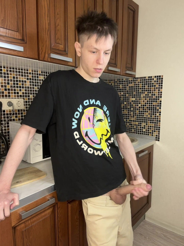 Morflot24: Tryskající mrdková rozkoš mladého Twinka