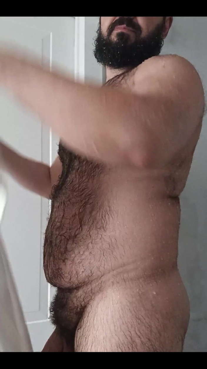 Ulysses the bear: Drying off