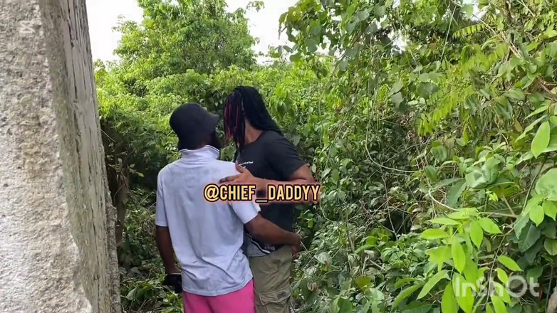 Chief_daddyy: Seks peribadi antara dua teman lelaki