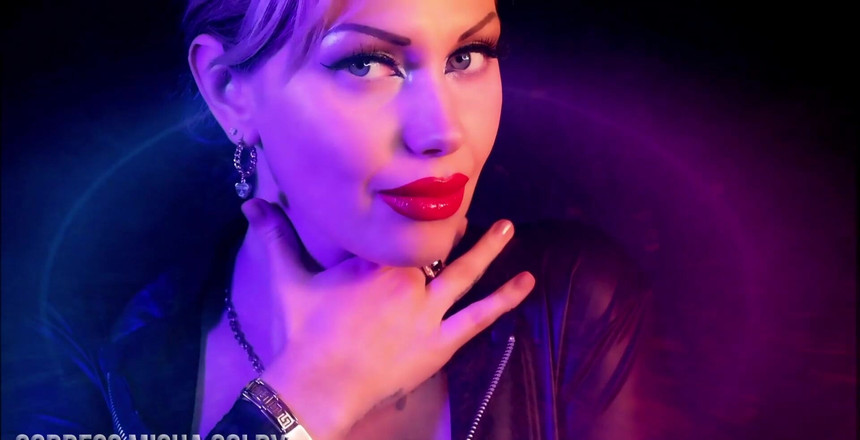 Goddess Misha Goldy: Ti piace quando ho il controllo di te, e so...