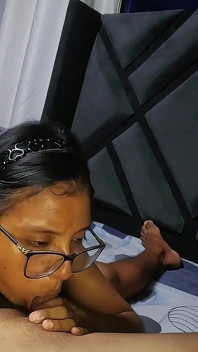 我可以把我继兄弟的鸡巴插进我的菊花吗？或者它太大了吗？