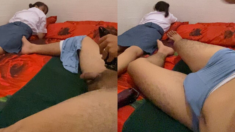 Hamster_Ball: 아직도 유니폼을 입고 있는 의붓여친 앞에서 자지 털 면도