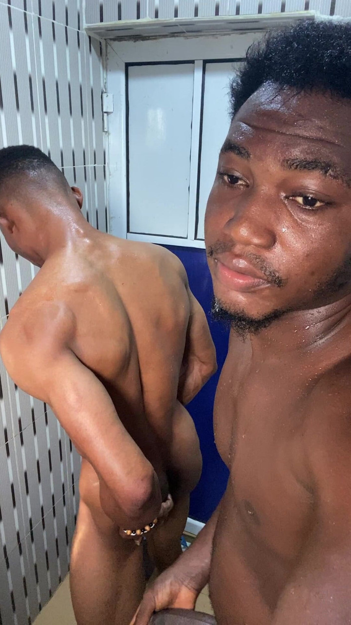 Dverse: 자지를 필요로 하고 좋은 자지를 따먹는 Homies