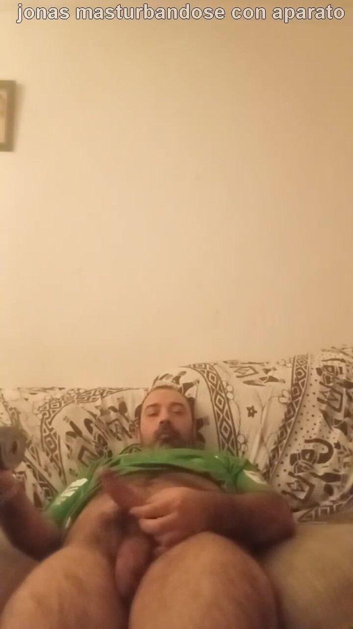 jonasxulo: 조나스가 브리브라도르와 자위하는 모습