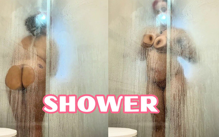 Cutiepiie Chubby: Splendide donnone ebano provocano in doccia mostrando culo grosso e...