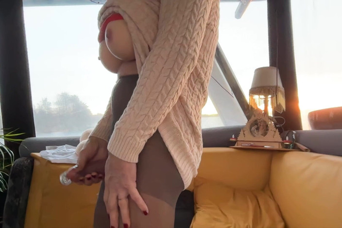 Sonitchka: âm hộ với vòi nước