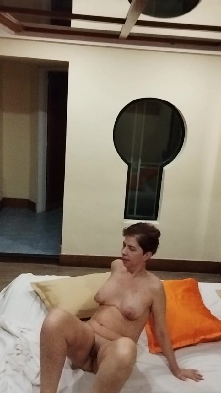 MaturecoupleVe: サウナで、後背位で良い性交