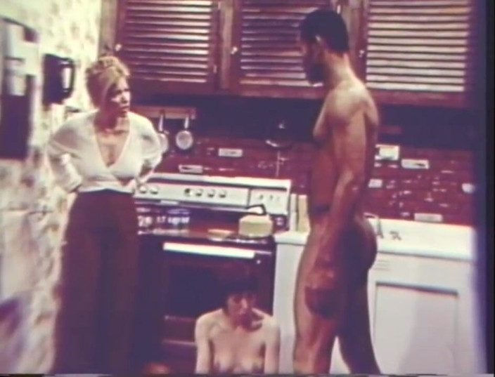 Vintage Usa: Sexy vintage slut takes the cock!