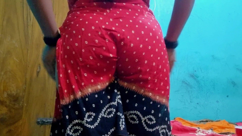 NilaRani693: Menina faminta com uma grande buceta esperando para ser fodida...
