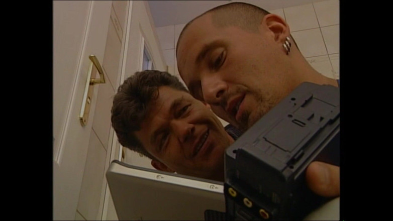 Muschi movie official: Trio pour une pute MILF excitée