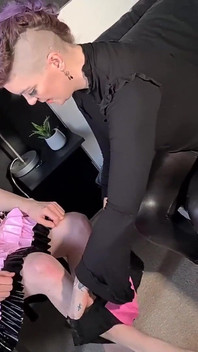 남친과 여친 pt. 2 : Sissified