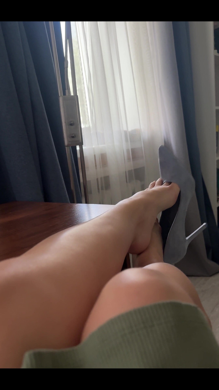 Fox Flame: Unavené a zpocené nohy v těch těsných botách