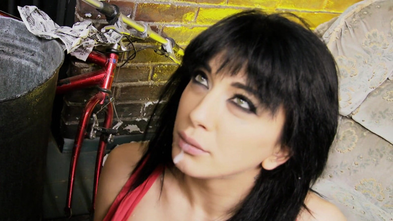 My MILF: Büyük memeli kaltak delikanlının direğine biniyor ters kovboy kız
