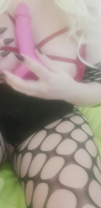 Slutty Wife Dildo