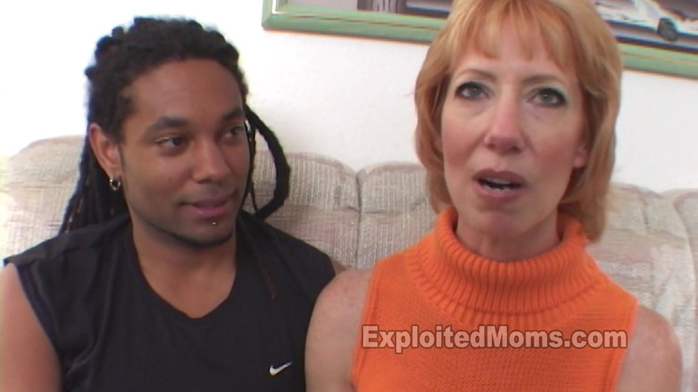 Xes Network: Hot fit tight body cougar mature sexy big tits Redhead...