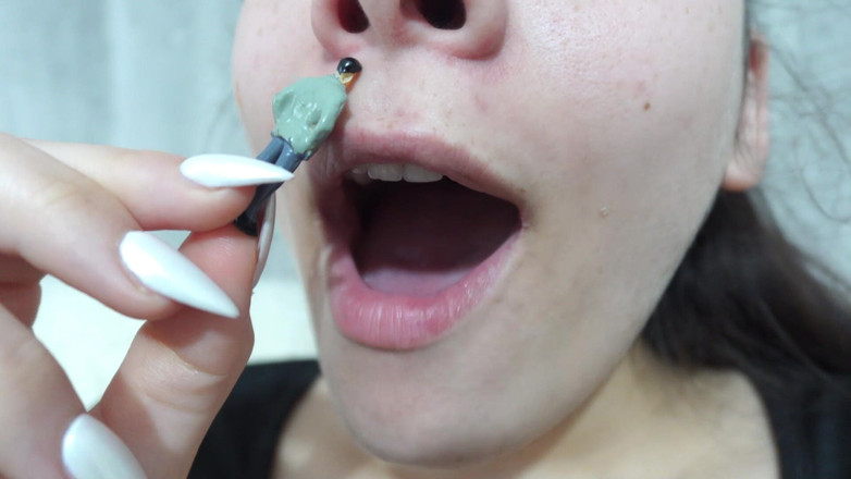 AmayaMori: Adik tiriku yang seksi menempatkan saudara tiriku yang mungil di...