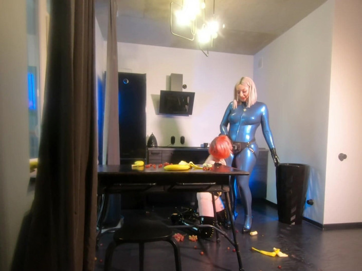 Arya Grander: Romantic Sexual BDSM Morning of 2 Lesbian Girls in Latex Rubber
